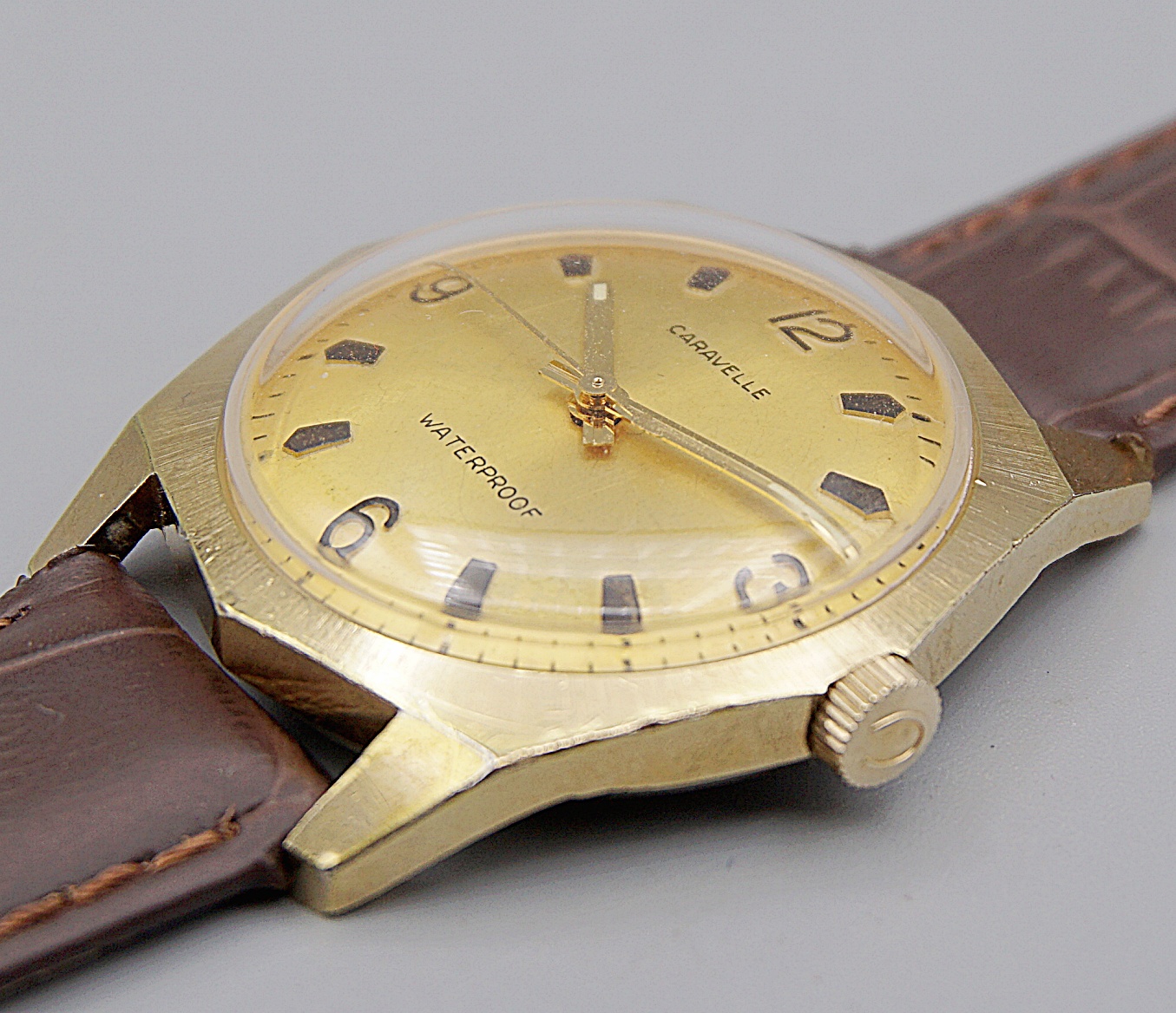 นาฬิกาเก่า CARAVELLE ไขลาน