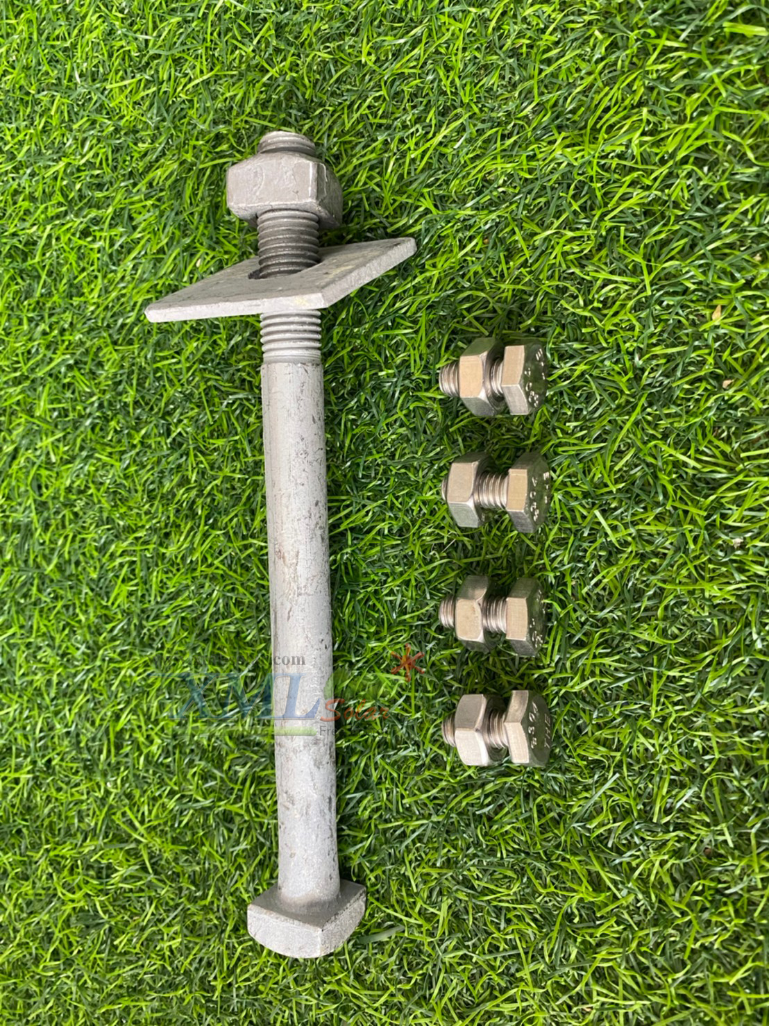 น๊อตยึดเสาไฟฟ้าปูน 8 นิ้ว + เเถม ฟรี น็อตเล็ก 4 ตัว