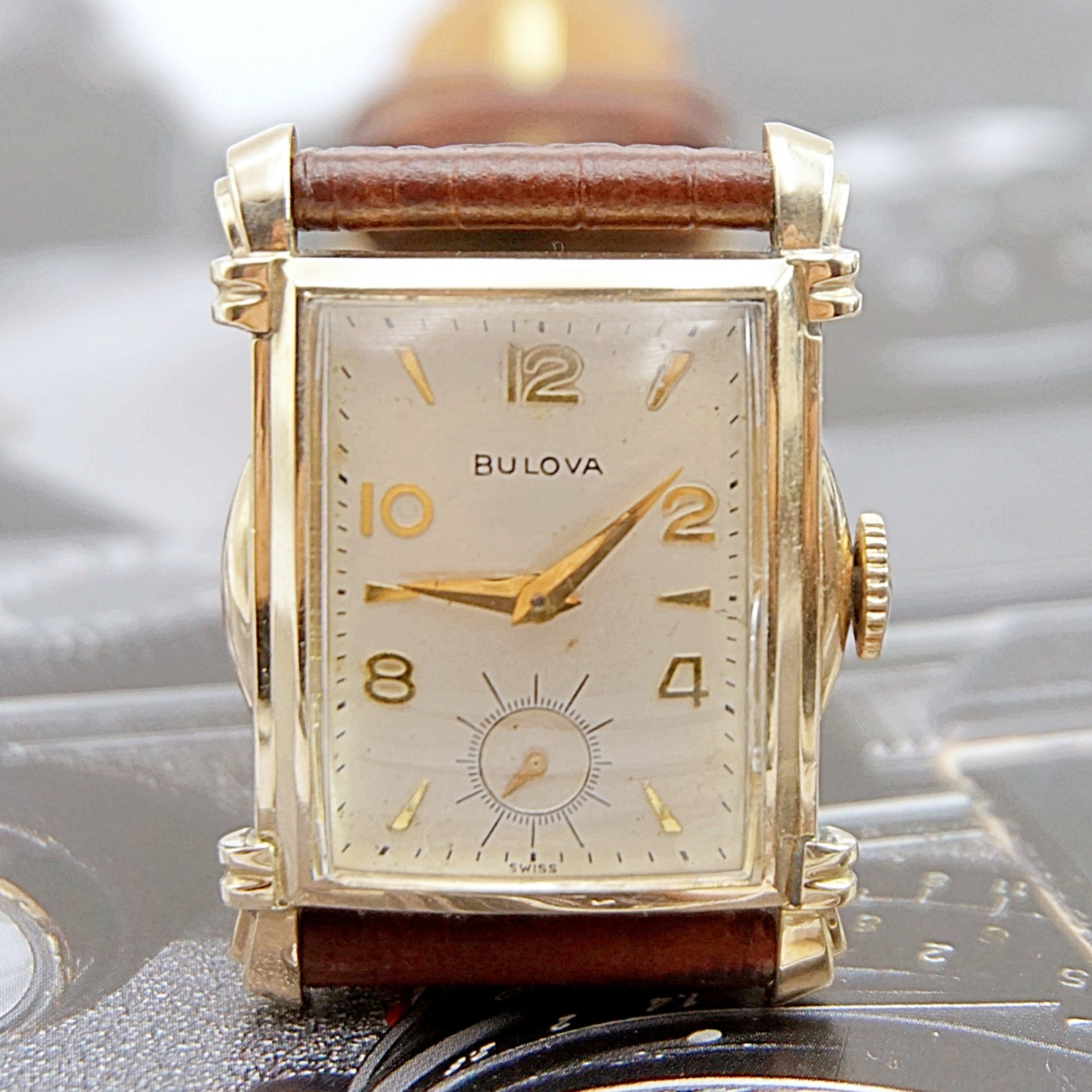 นาฬิกาเก่า BULOVA ไขลานสองเข็มครึ่ง