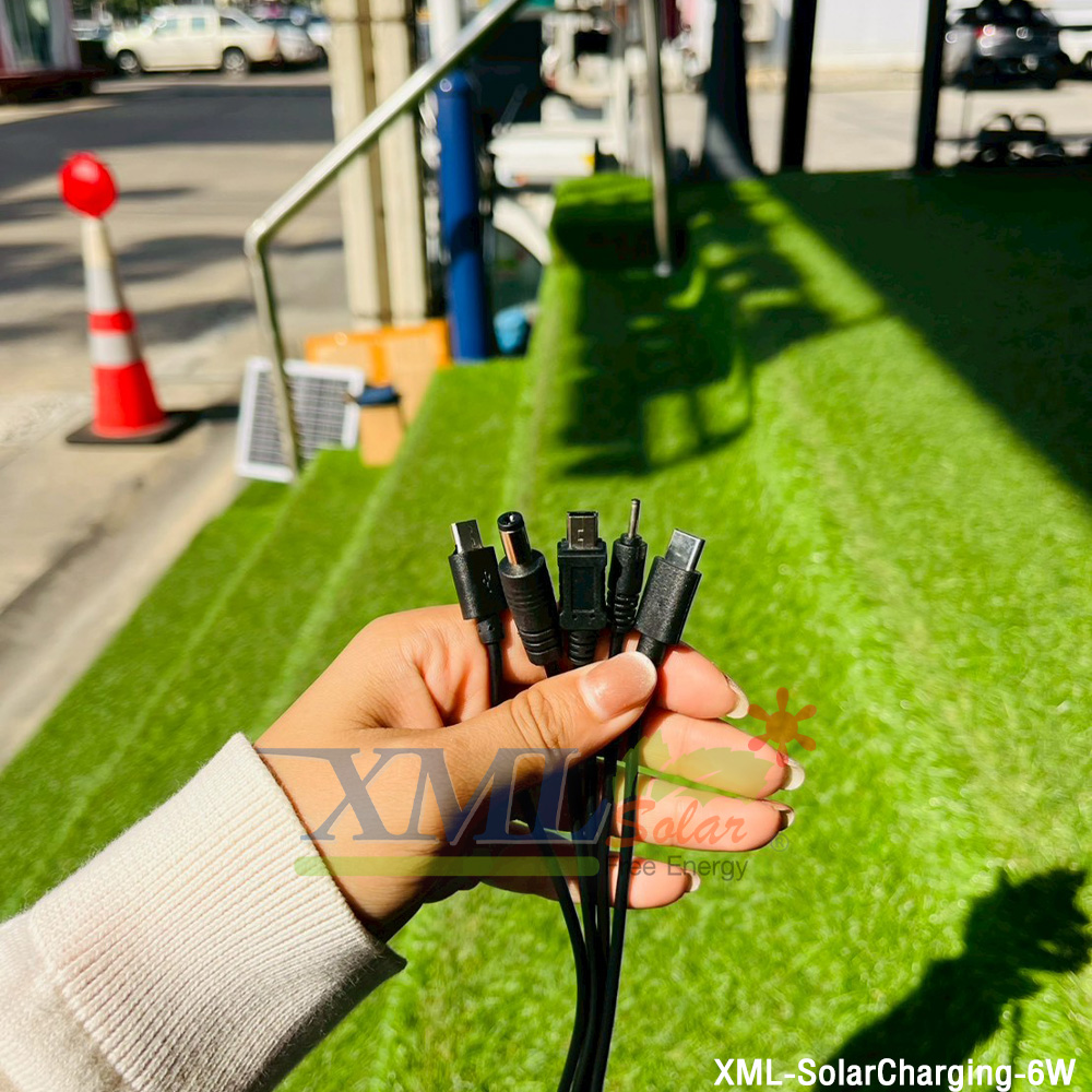 แผงโซลาร์เซลล์ แผงชาร์จพลังงานแสงอาทิตย์แบบพกพา พร้อมสาย USB