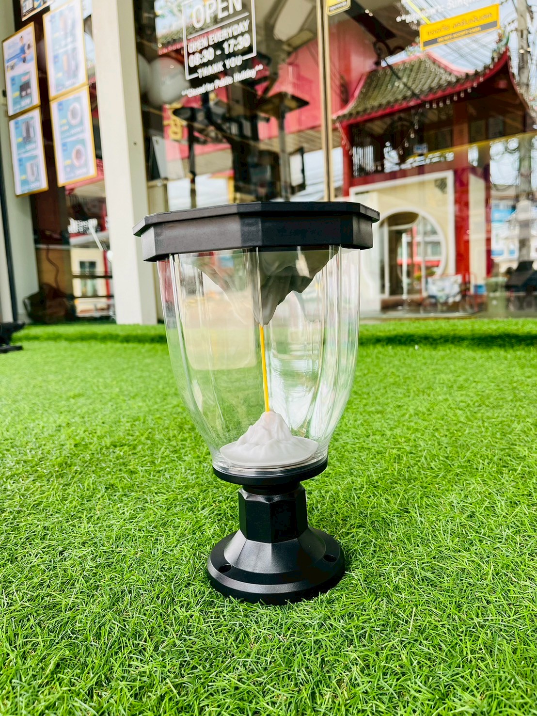 โคมไฟหัวเสาโซล่าเซลล์ LSXML-211 รุ่นภูเขาไฟ (แสง : เหลืองวอมไวท์)