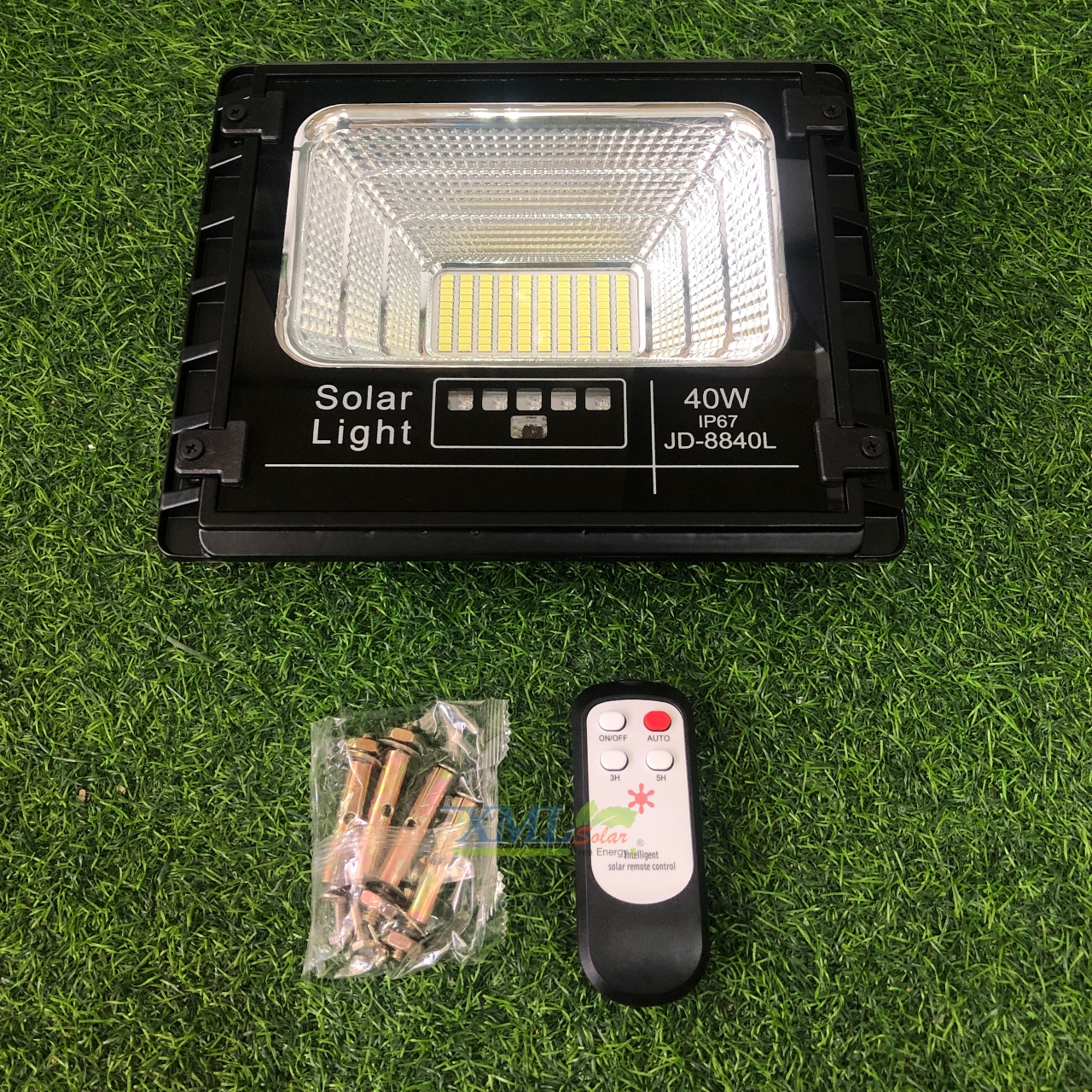 สปอร์ตไลท์โซล่าเซลล์ 40 W. รุ่นใหม่ JD8840L (แสง : ขาว)