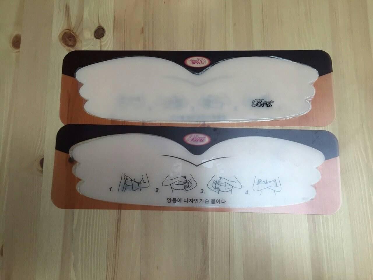 เกาะอกซิลิโคน ยกอกชิด เป็นแผ่นซิลิโคน มีเนื้อกาวทั้งแผ่น ใส่ได้ทั้งวันไม่หลุด ราคาส่ง 3 ชิ้น คละแบบได้ แผ่นละ 250 บาท