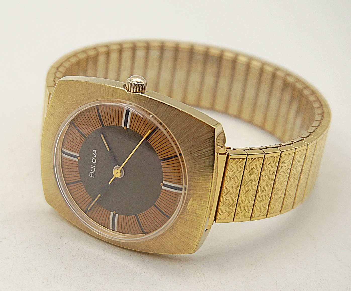 นาฬิกาเก่า BULOVA ไขลาน