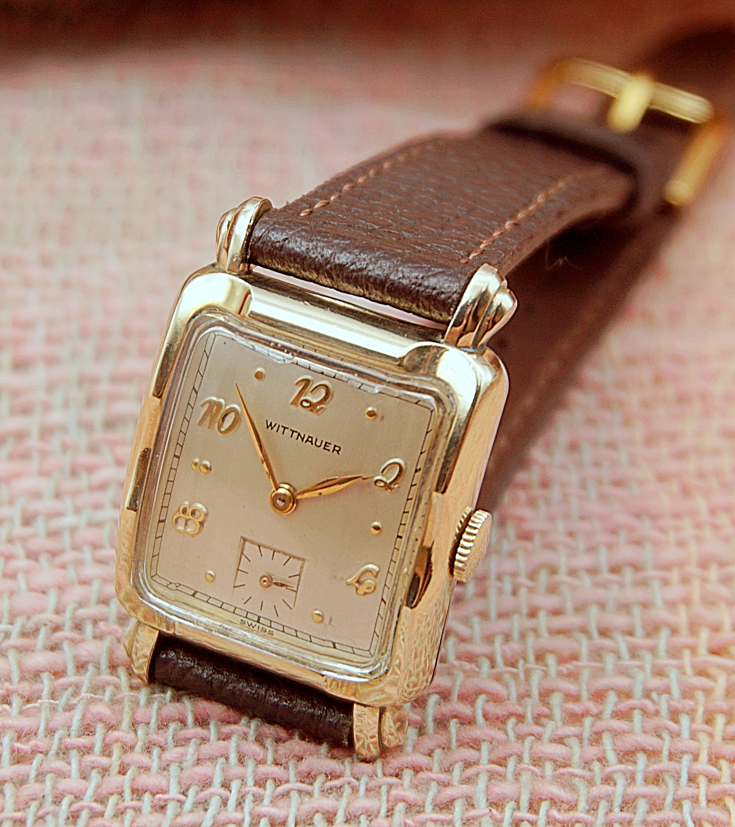 นาฬิกาเก่า WITTNAUER BY LONGINES ไขลานสองเข็มครึ่ง