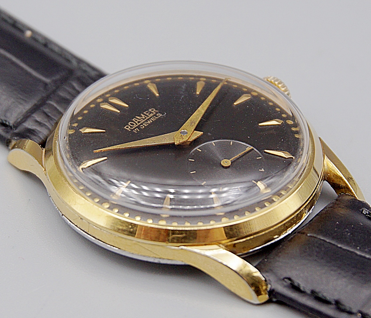 นาฬิกาเก่า ROAMER ไขลานสองเข็มครึ่ง