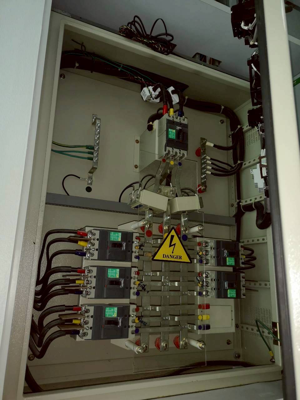ระบบโซล่าเซลล์ติดหลังคา Energy LiB Solar Rooftop P1 All-In-One ขนาด 15kW (ON/OFF-GRID / Hybrid) 3 Phase Battery 20kW พร้อมติดตั้ง