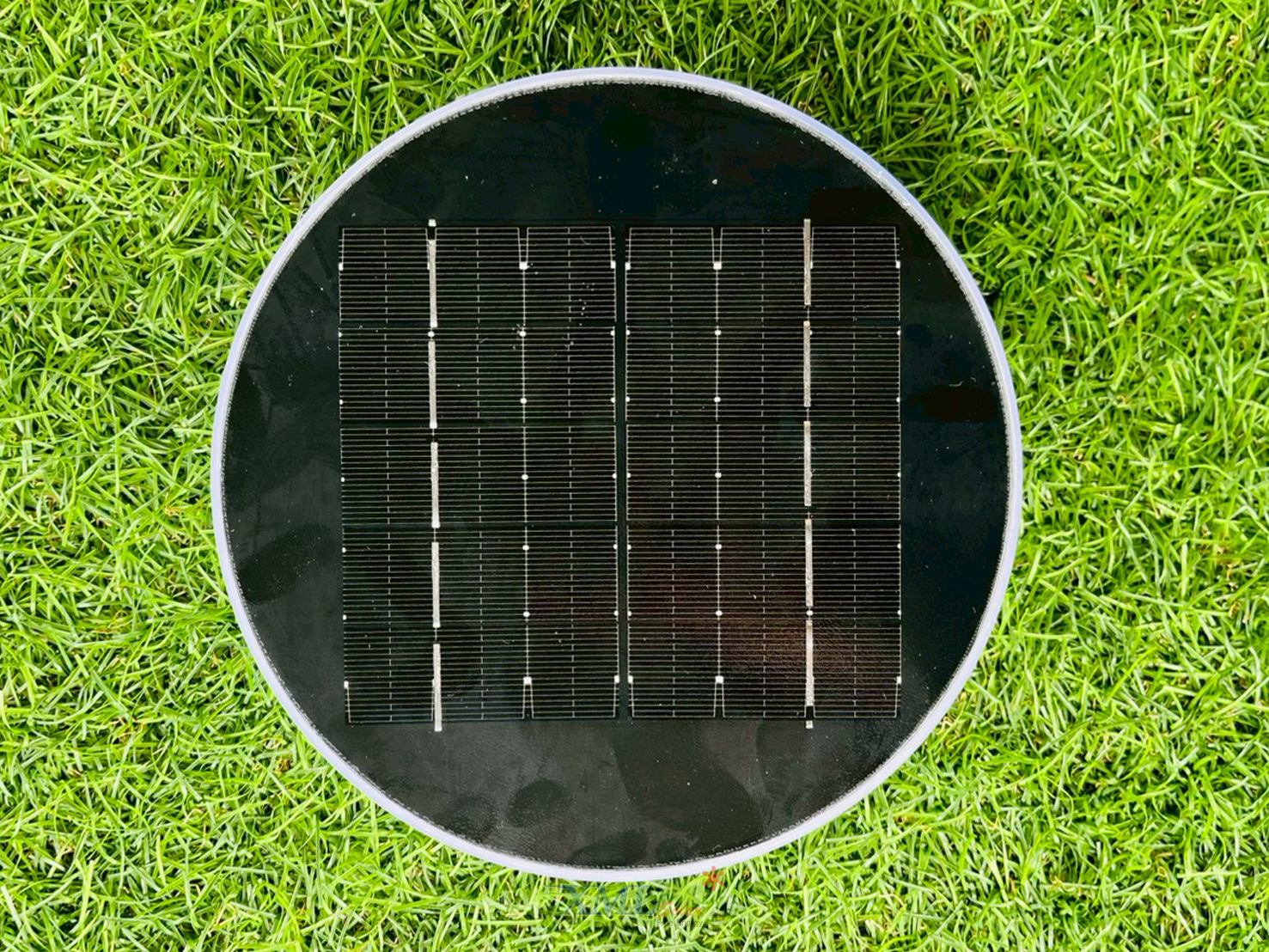 โคมไฟสนามโซล่าเซลล์ ทรงกลม รุ่น DPD-0544 (แสง:ขาว + เหลืองวอมไวท์)