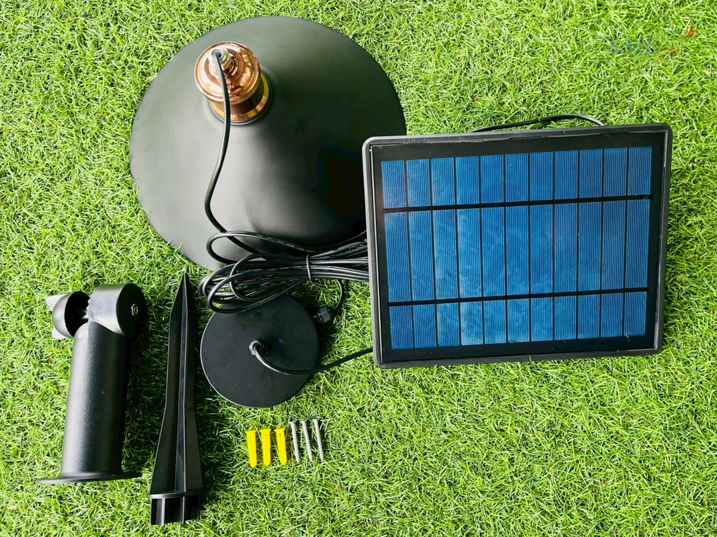 โคมไฟโซล่าเซลล์ ติดเพดาน รุ่น LSXML-241-A (เปิดได้ 2 แสง)