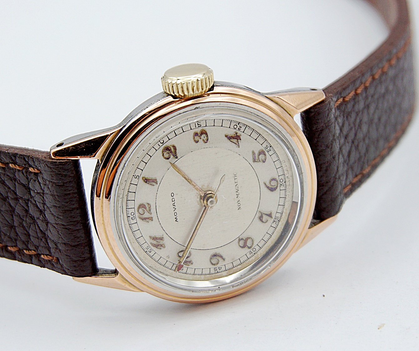 นาฬิกาเก่า MOVADO ไขลาน