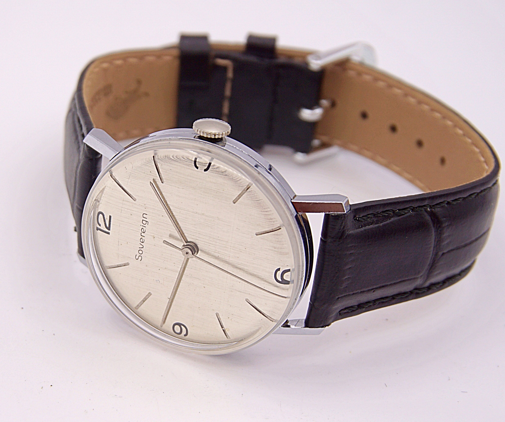 นาฬิกาเก่า SOVEREIGN ไขลาน