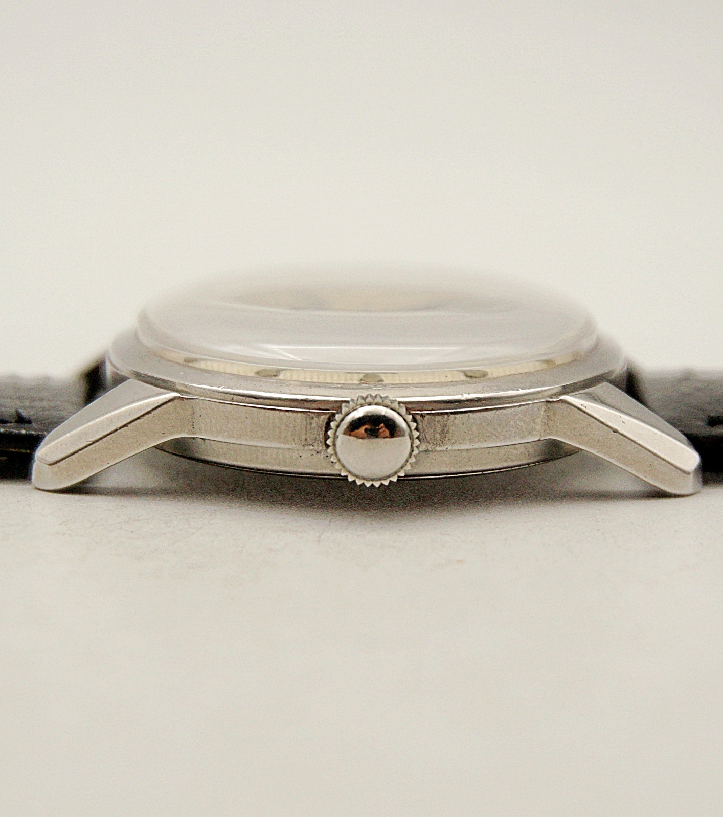 นาฬิกาเก่า WITTNAUER BY LONGINES ไขลานสองเข็มครึ่ง