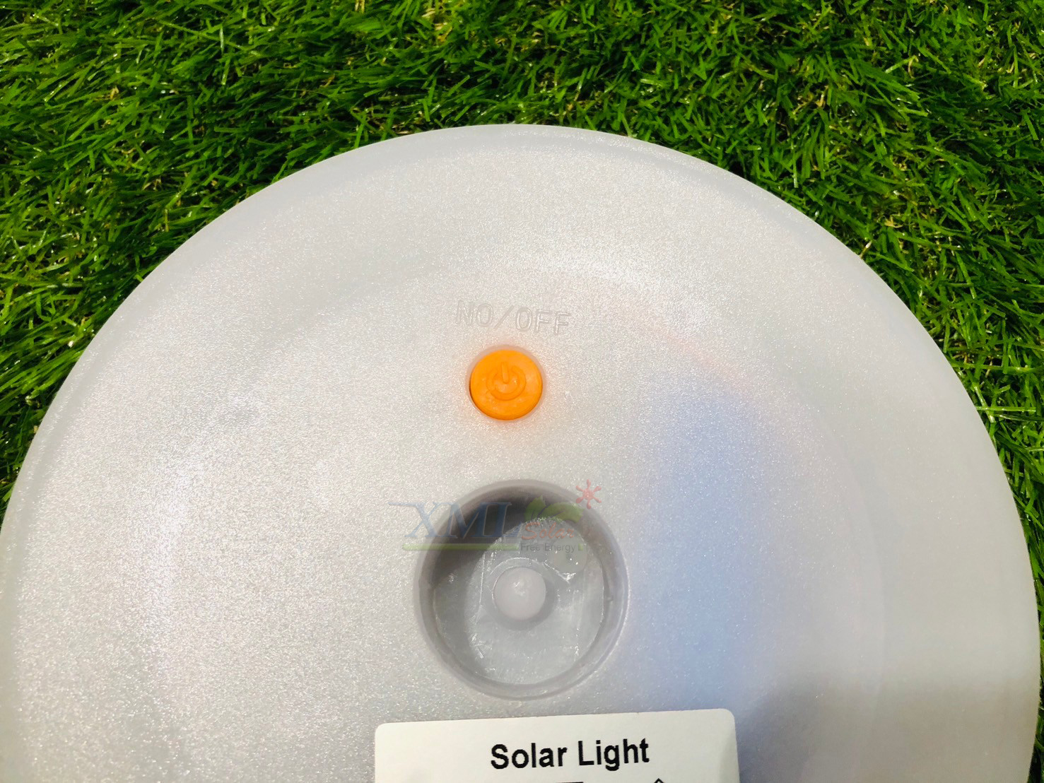 โคมไฟฝังพื้นโซล่าเซลล์ ทรงกลม รุ่น DPD-0544 (แสงขาว + เหลืองวอมไวท์)