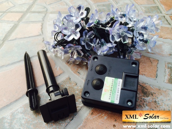 ไฟกระพริบโซล่าเซลล์ รูป ดอกไม้ 50 ดอก (เเสง : ผสม 4 สี)