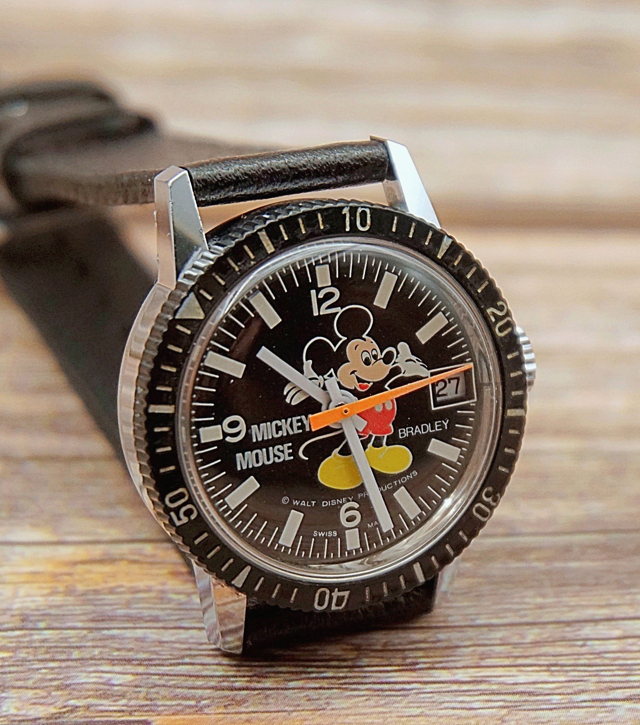 นาฬิกาเก่า MICKEY MOUSE ไขลาน