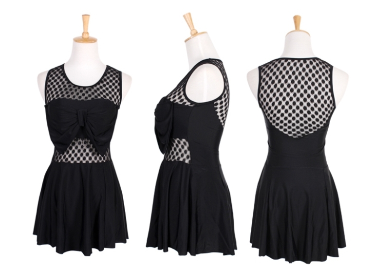 ชุดว่ายน้ำงาน vicki แบบ3ชิ้น มี6สี ชมพู,เขียว,ดำ,ฟ้า,ส้ม,ม่วง มีไซส์ M,XL ราคาส่ง3 ชิ้นคละแบบได้ทั้งร้าน ชุดละ 790 บาท