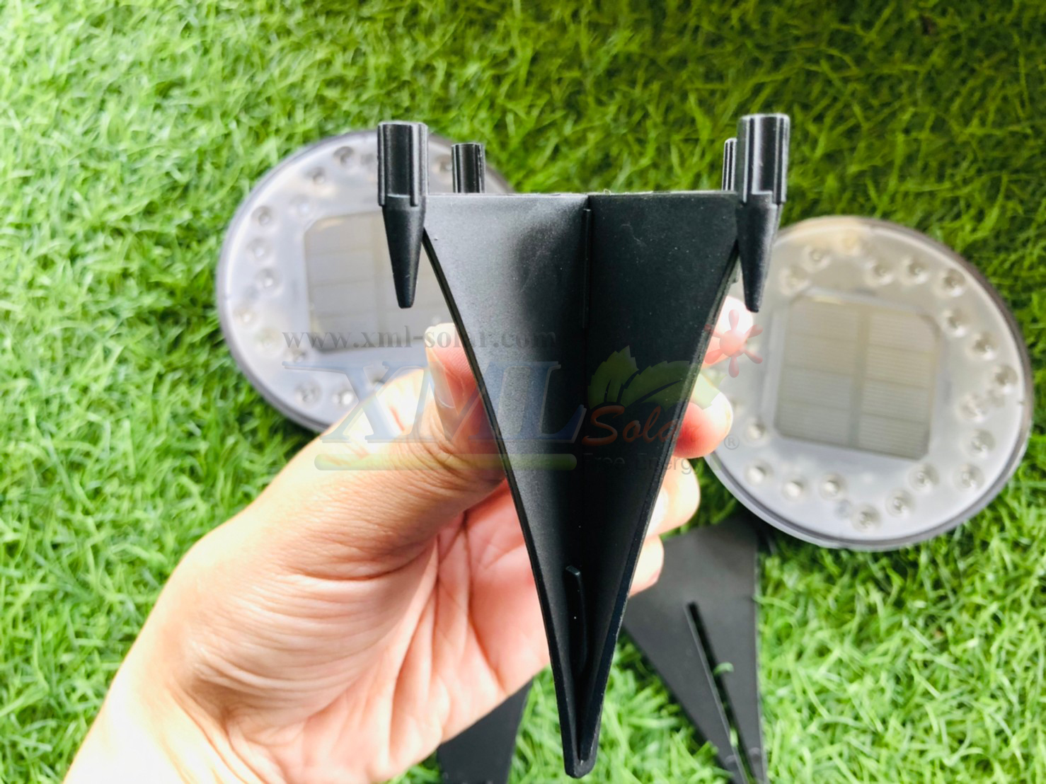 โคมไฟฝังพื้นโซล่าเซลล์ 24 LED ทรงกลม (เเสง : RGB)(สว่างค้าง)