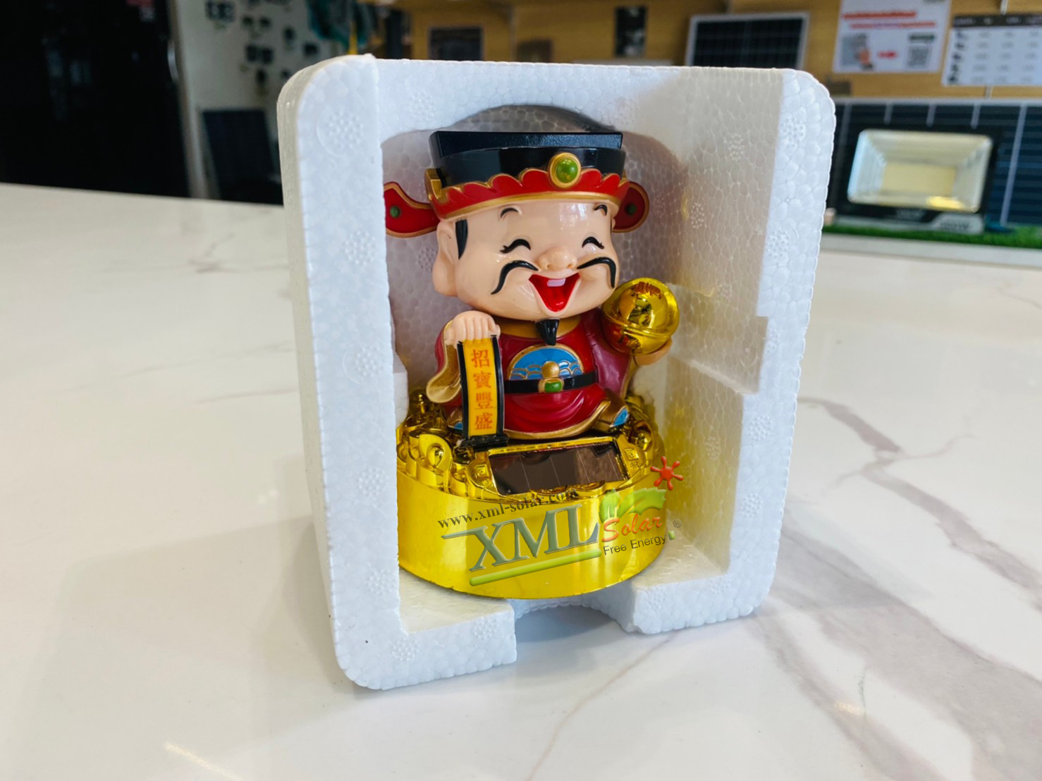 ตุ๊กตาโซล่าเซลล์ ‘ไฉ่ซิงเอี้ย’ เทพเจ้าแห่งโชคลาภ เทพเจ้าร่ำรวย