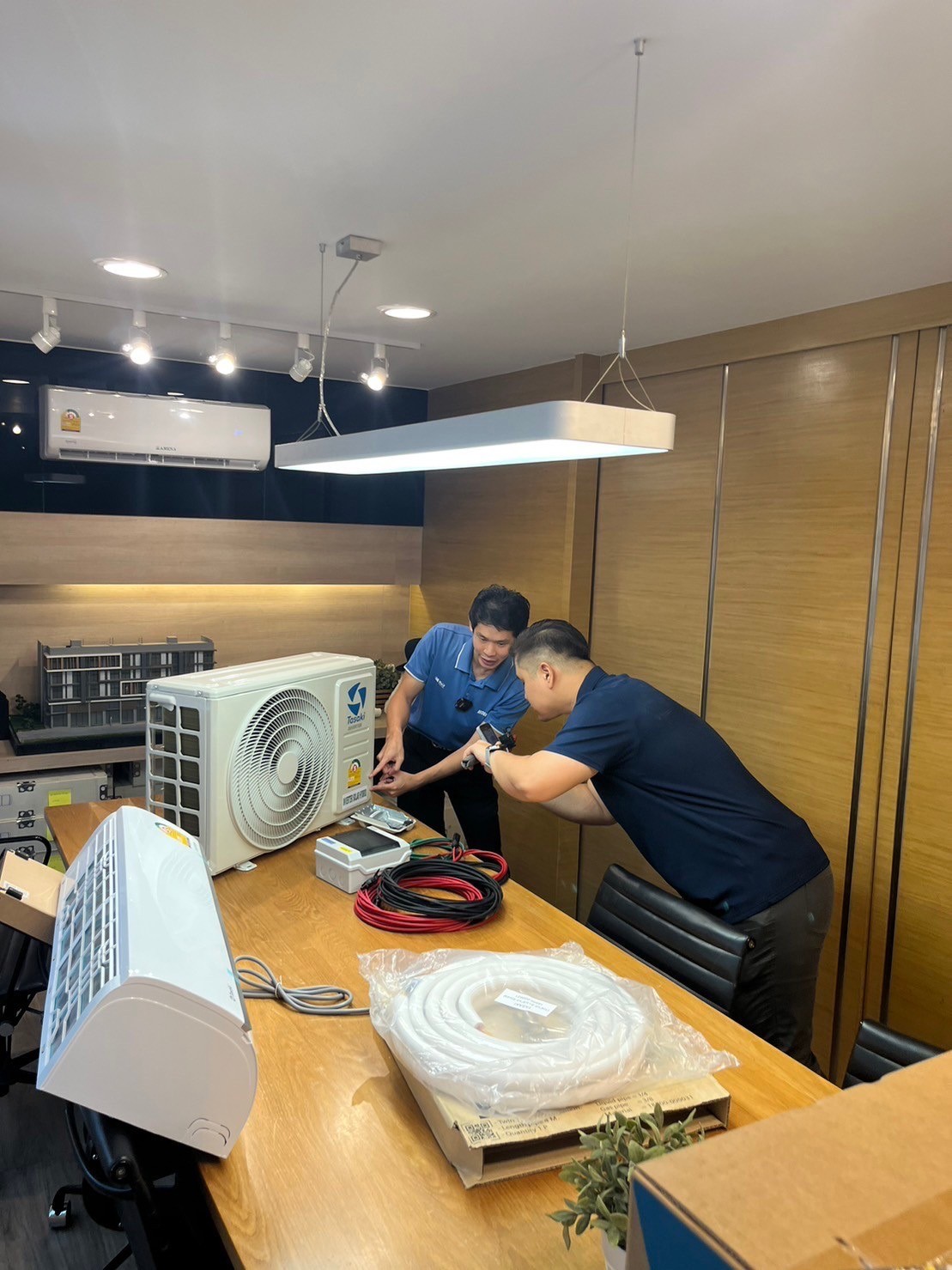 ชุดแอร์โซล่าเซลล์ TASAKI 25,000 BTU