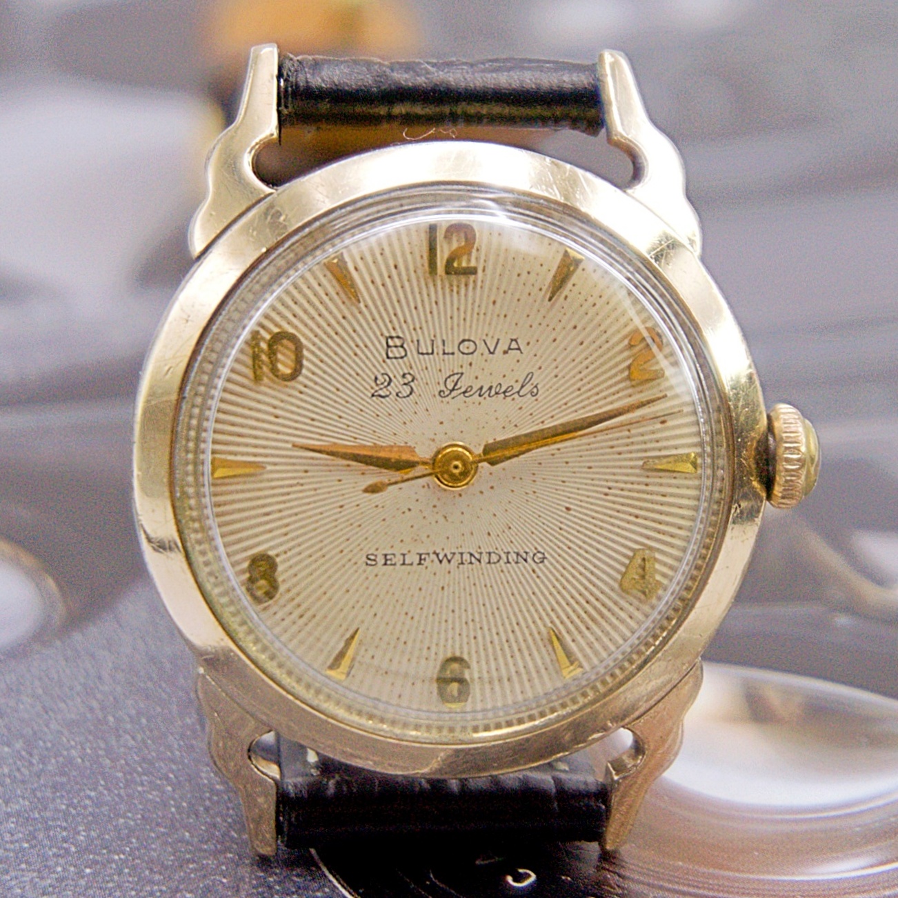 นาฬิกาเก่า BULOVA ออโตเมติก