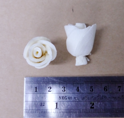 ดอกกุหลาบเล็กสีขาว 2cm Dia.