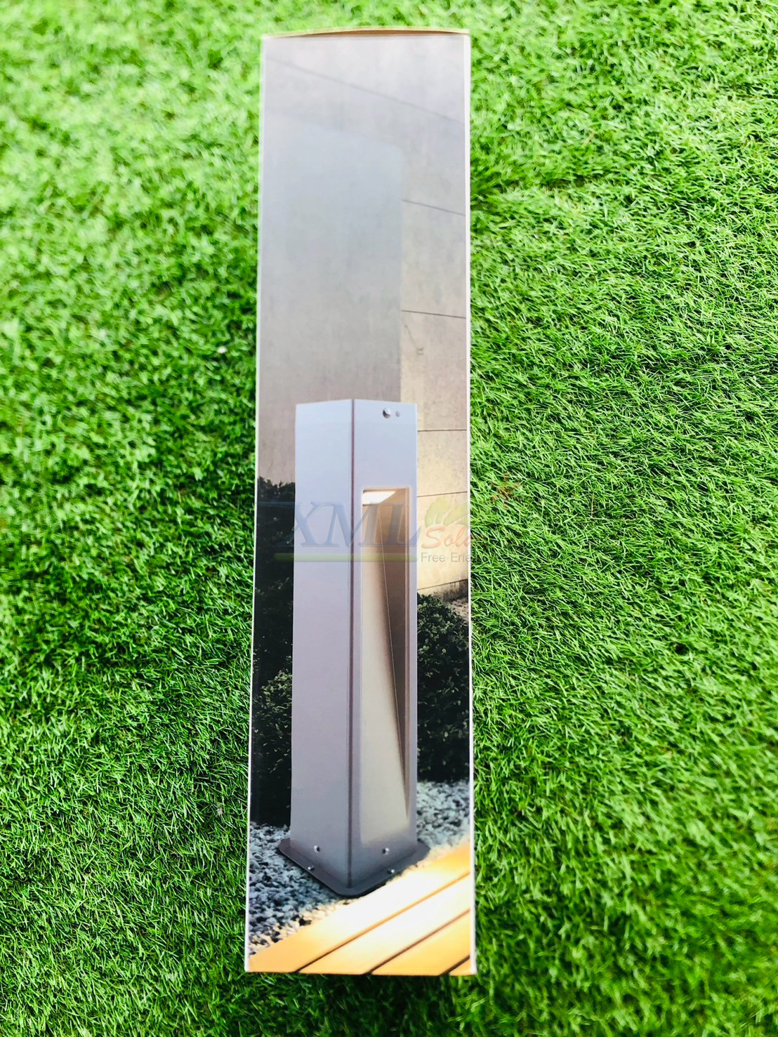 โคมไฟตั้งพื้นโซล่าเซลล์ รุ่น SGL-18 (แสง : เหลืองวอมไวท์)