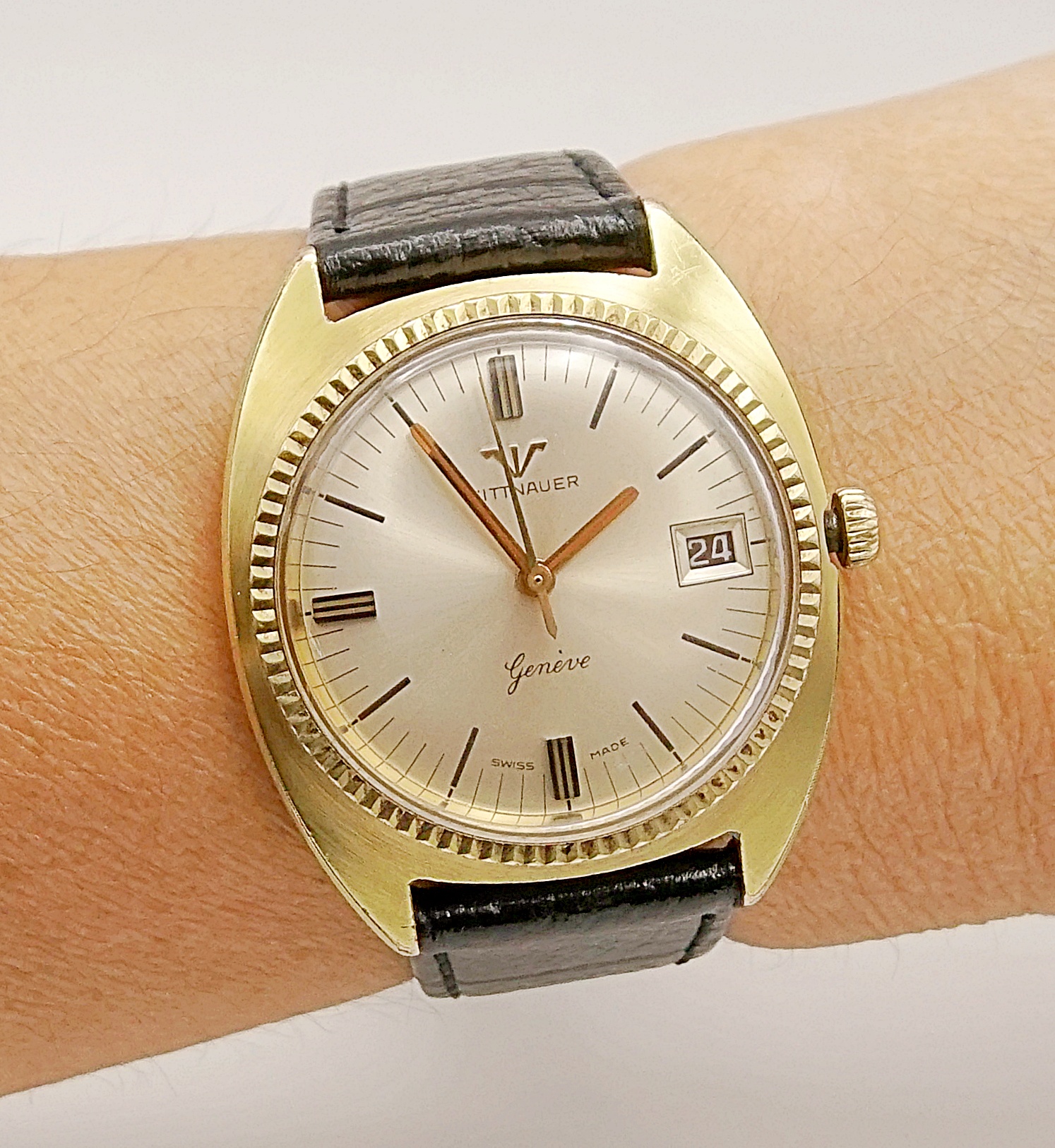 นาฬิกาเก่า WITTNAUER BY LONGINES ไขลาน