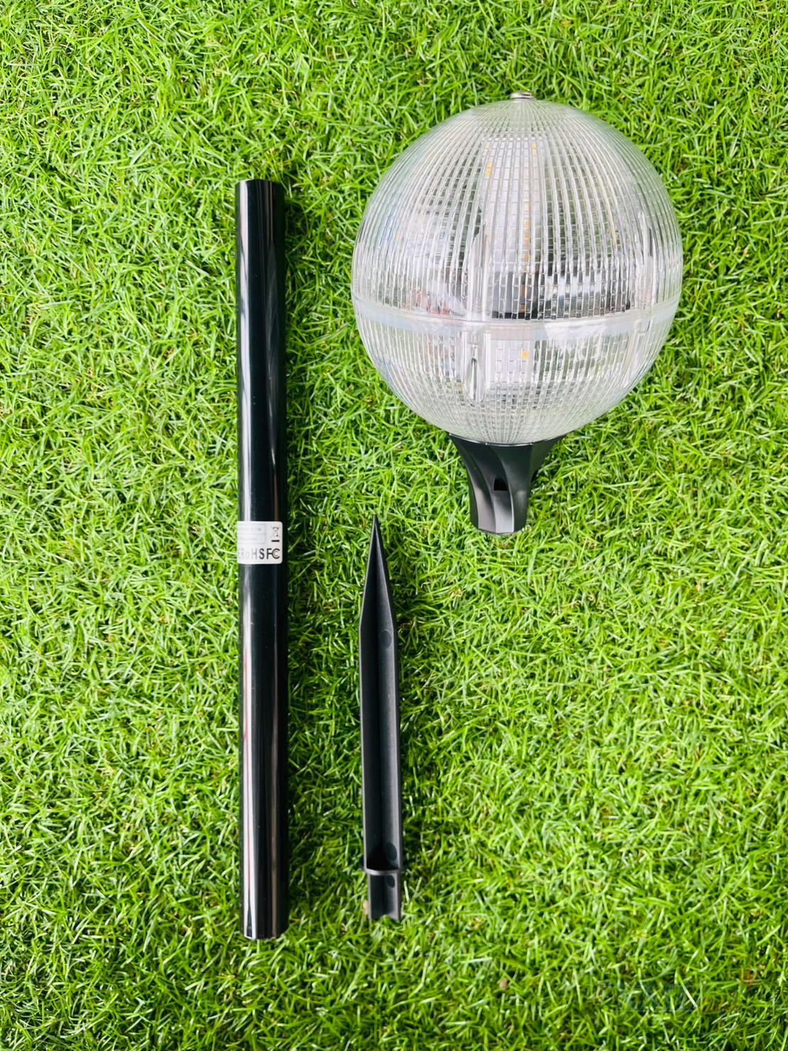 ไฟปักสนามสนามโซล่าเซลล์ ทรงกลมใส 15 lm ( แสง : เหลืองวอมไวท์)