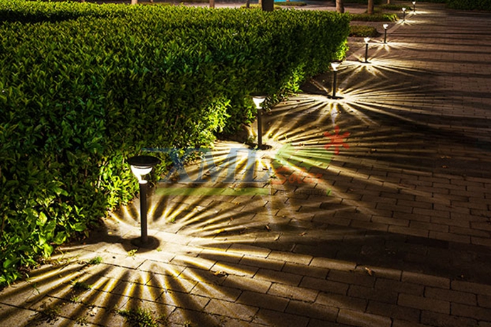 ไฟปักสนามโซล่าเซลล์ 2 SMD LED (เเสง : เหลืองวอมไวท์)