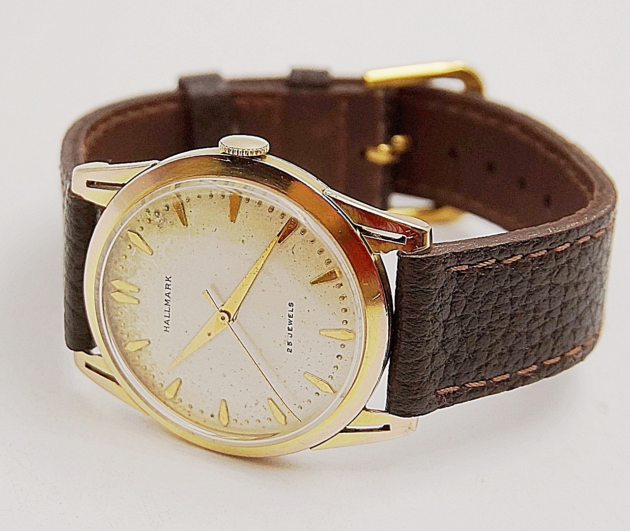 นาฬิกาเก่า HALLMARK ไขลาน