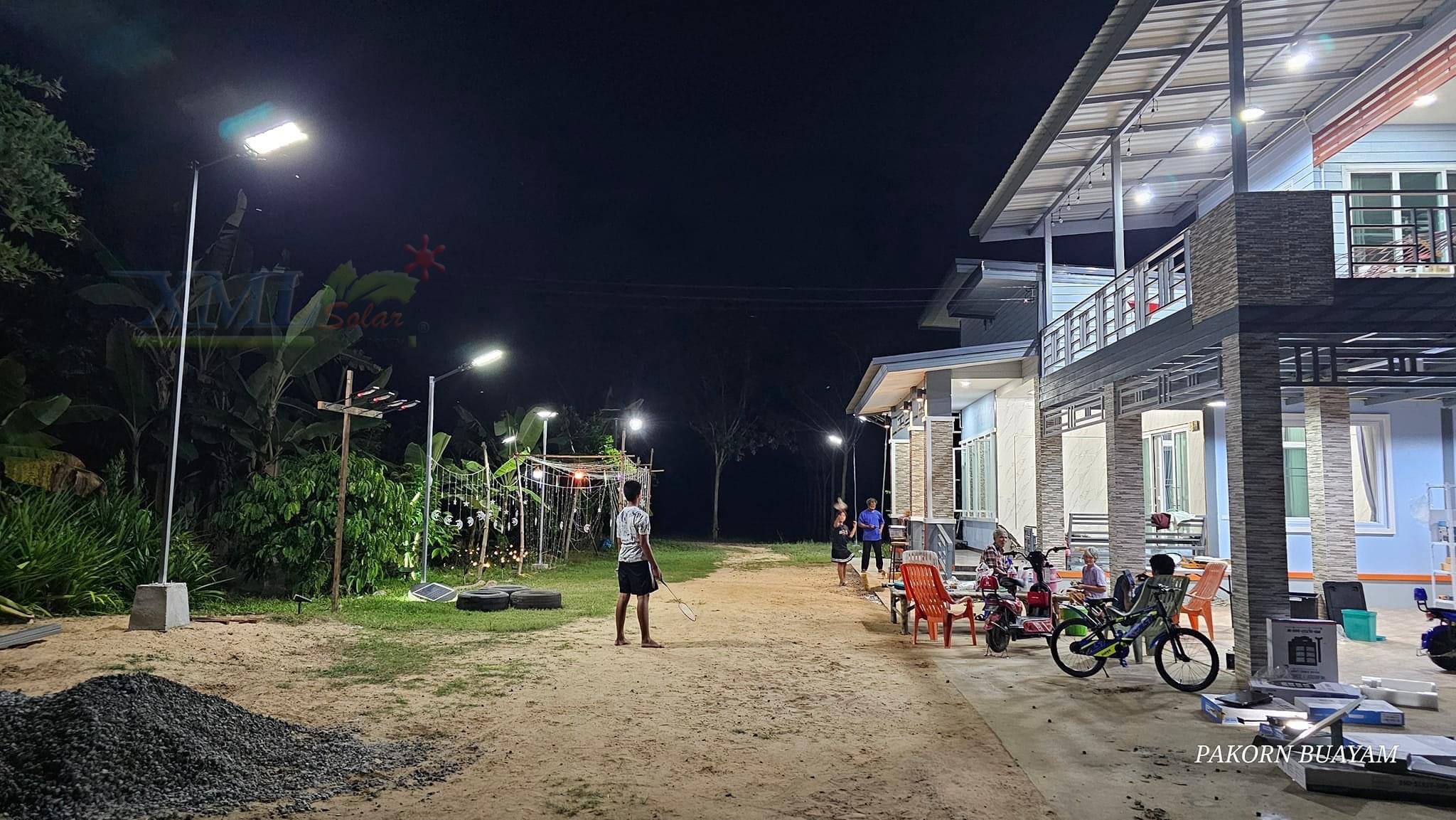 โคมไฟถนนโซล่าเซลล์ 500W รุ่น MD-SLT27-500W (แสง : ขาว)(ระบบสว่างค้าง)
