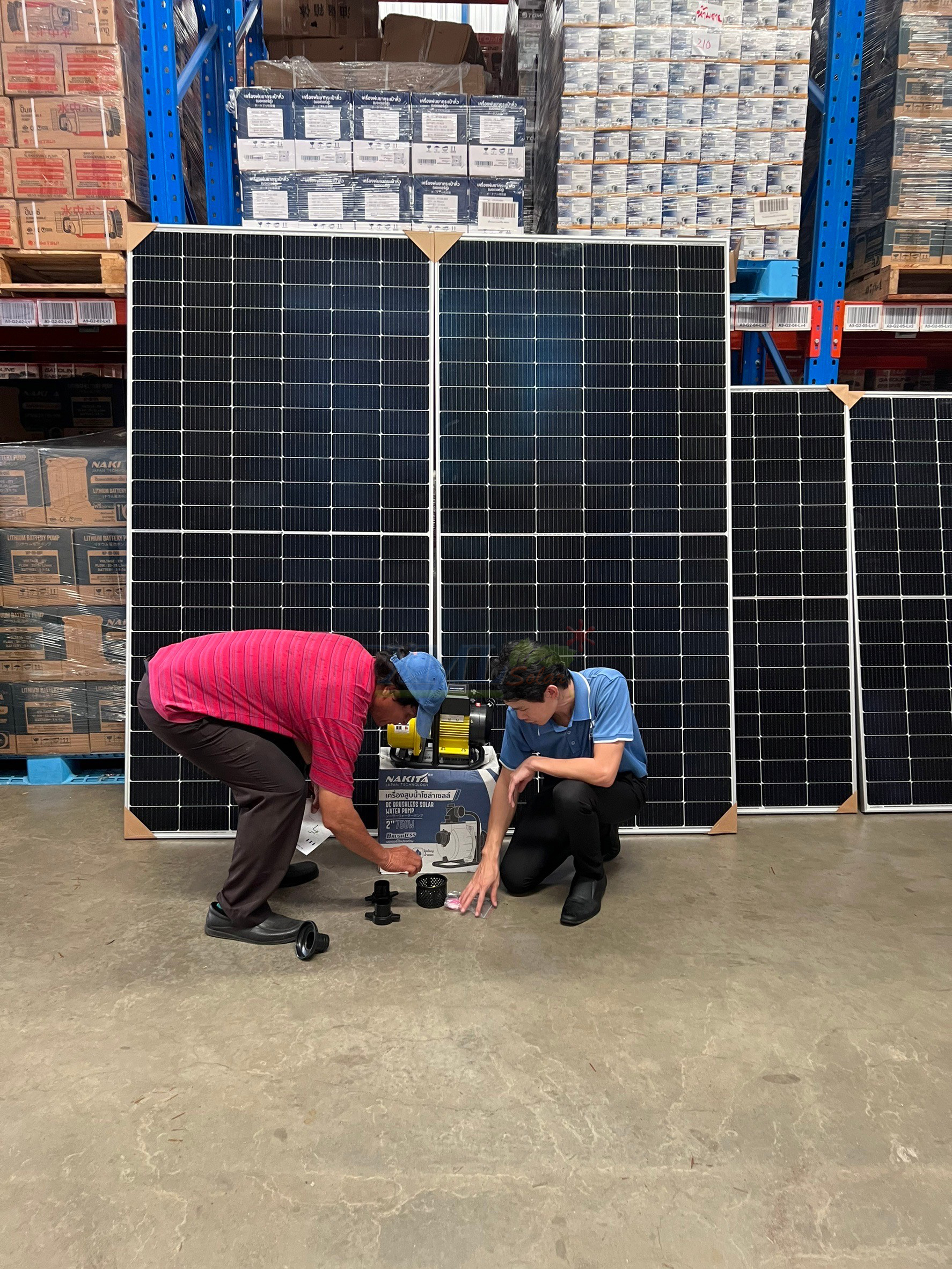 เครื่องสูบน้ำโซล่าเซลล์ (โข่งใหญ่) 750W / 72V. + เเผงโซล่าเซลล์ 450w (2 เเผง)