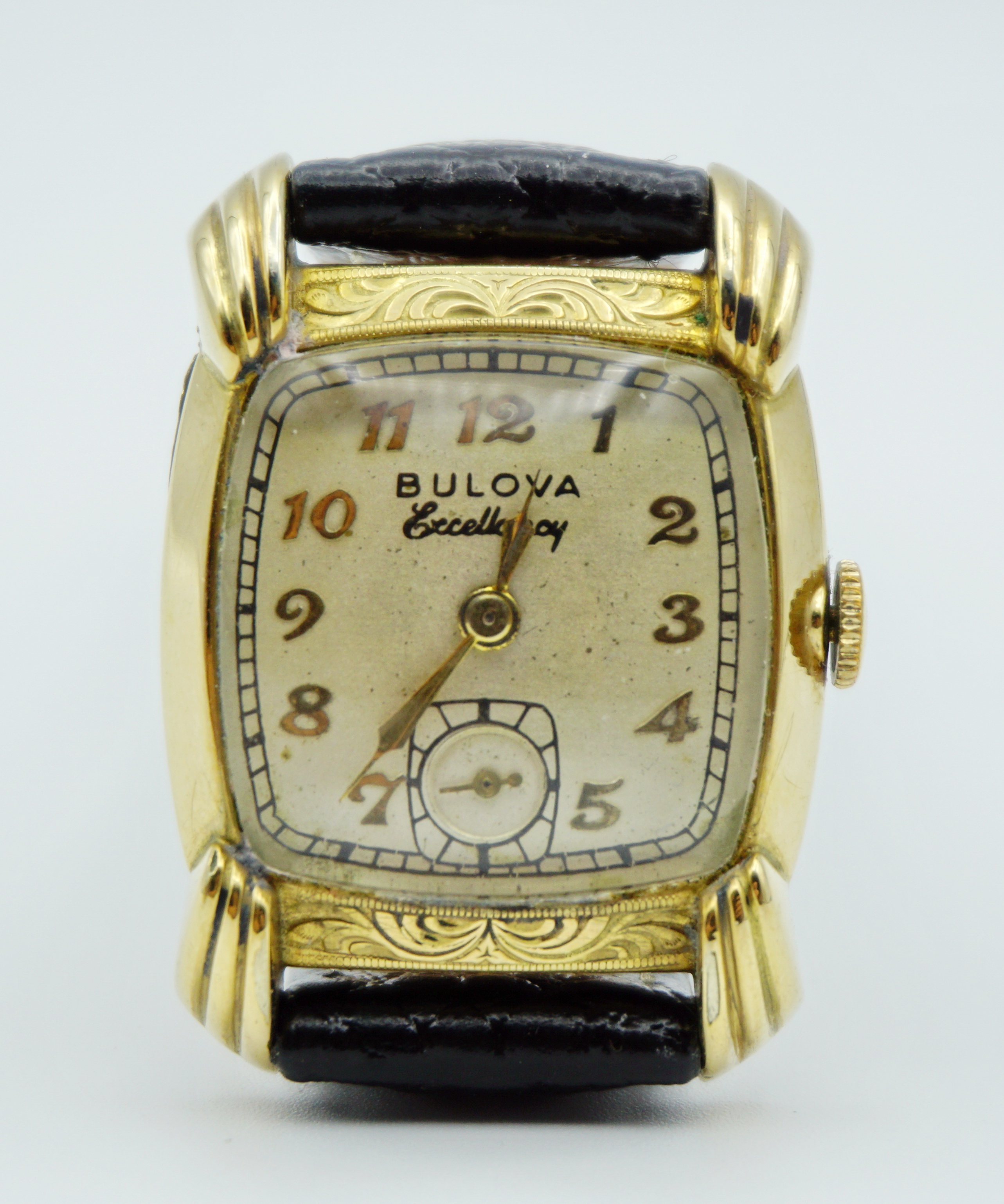 นาฬิกาเก่า BULOVA ไขลานสองเข็มครึ่ง