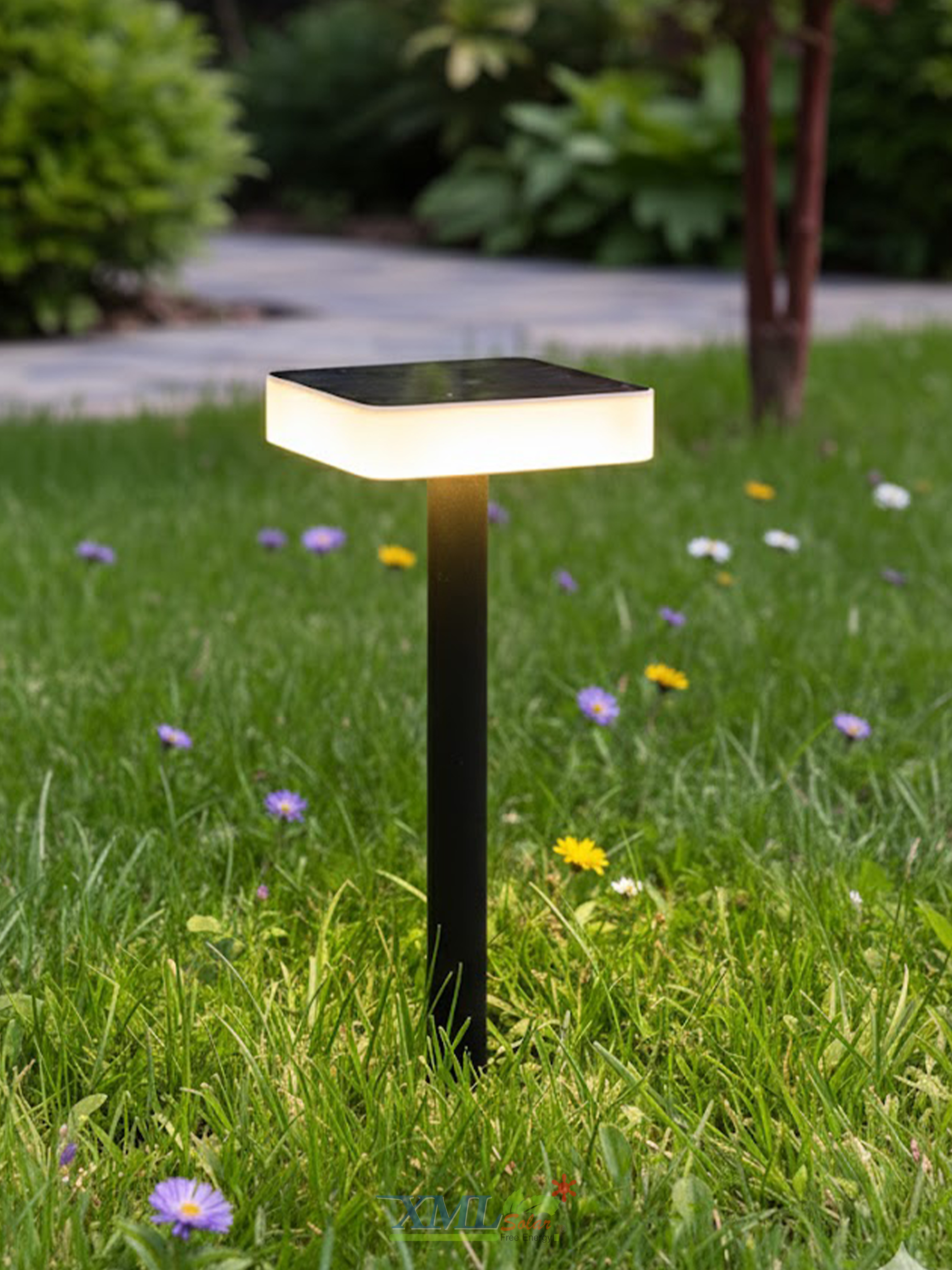 โคมไฟสนามโซล่าเซลล์ ทรงเหลี่ยม รุ่น DPD-0545 (แสง:ขาว + เหลืองวอมไวท์)