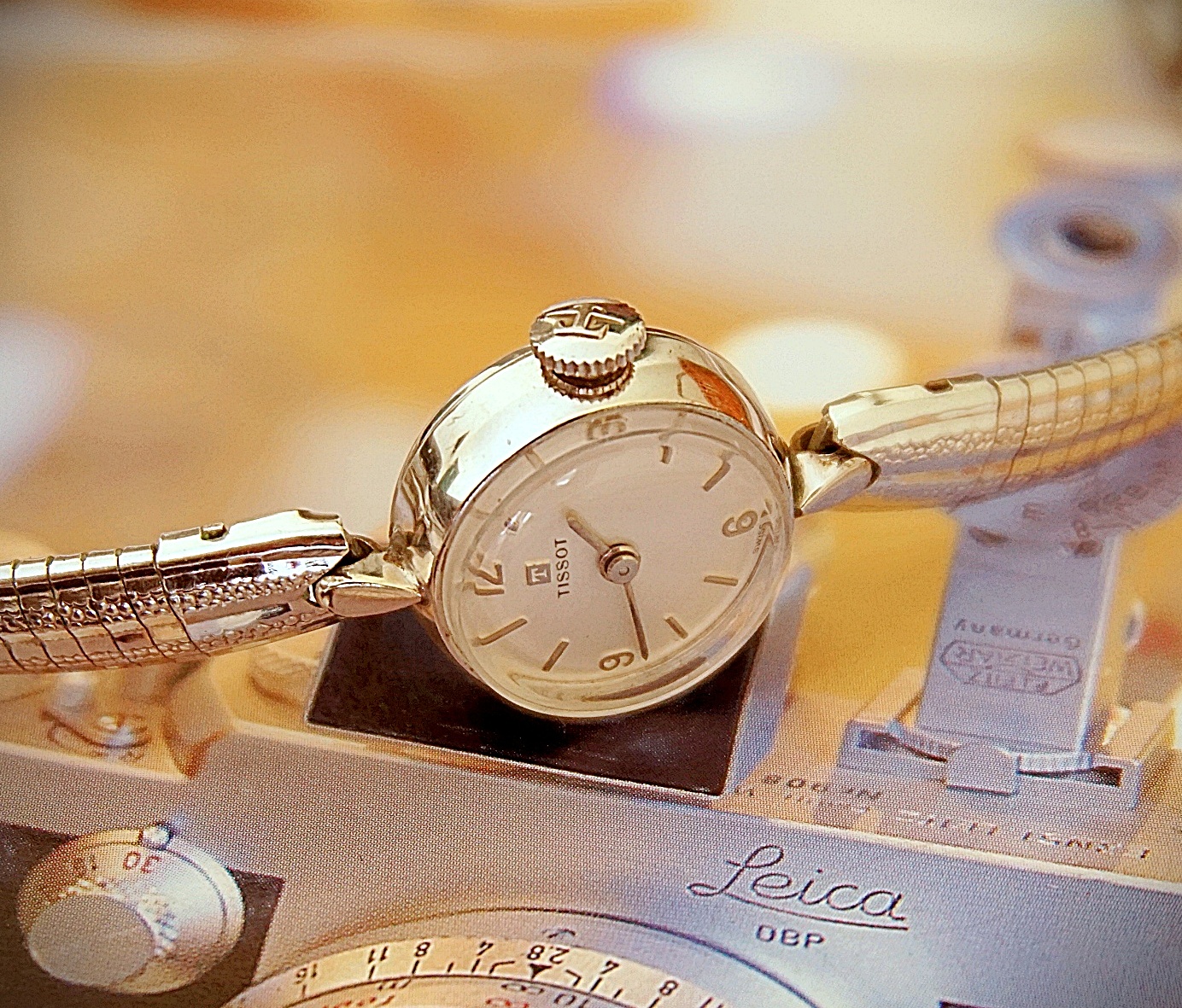 นาฬิกาเก่า TISSOT ไขลาน (นาฬิกาผู้หญิง)