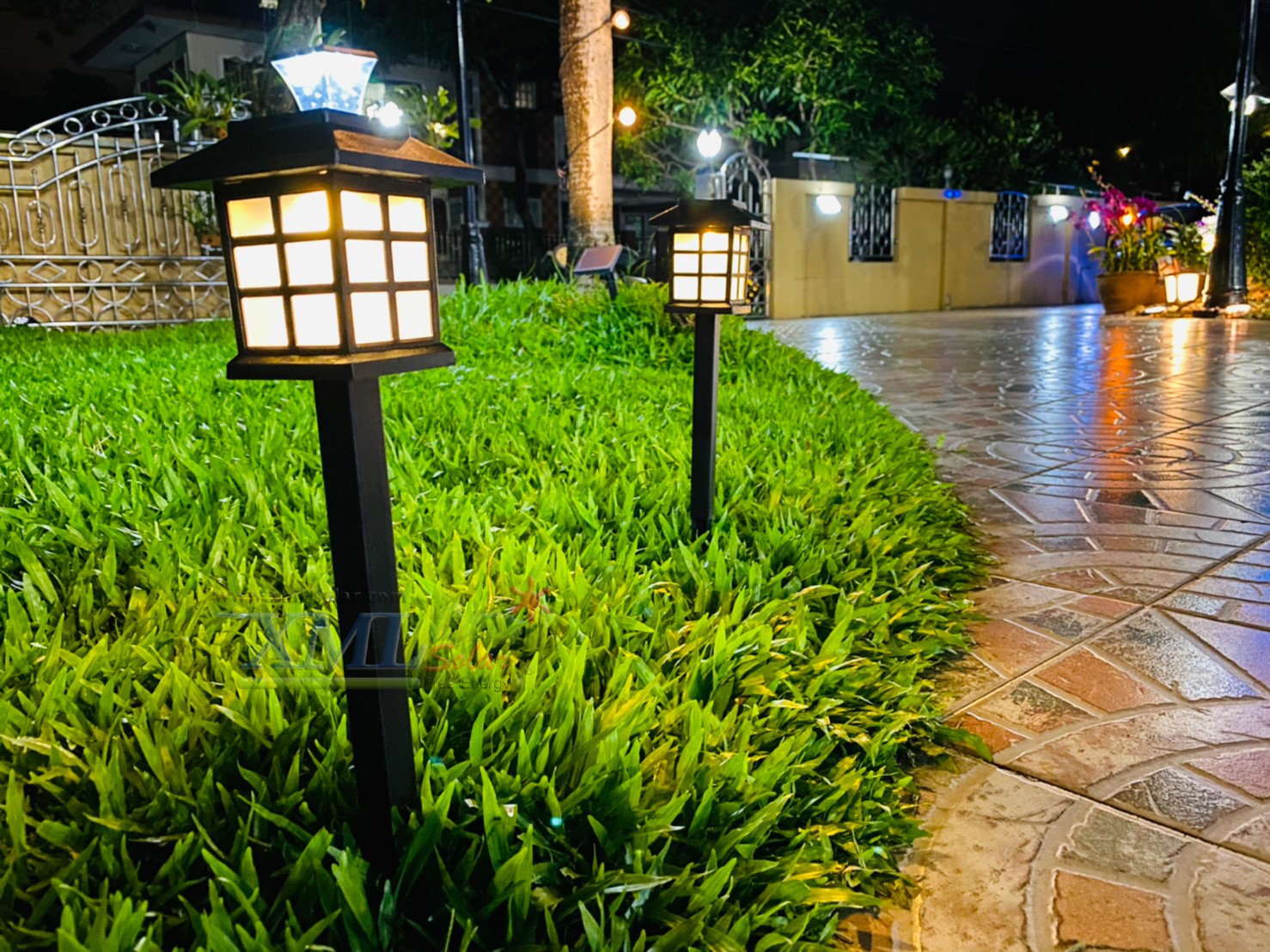 ไฟปักสนามโซล่าเซลล์ ทรงญี่ปุ่น 1 led (แสง : เหลืองวอมไวท์) (1 เเถม 1)