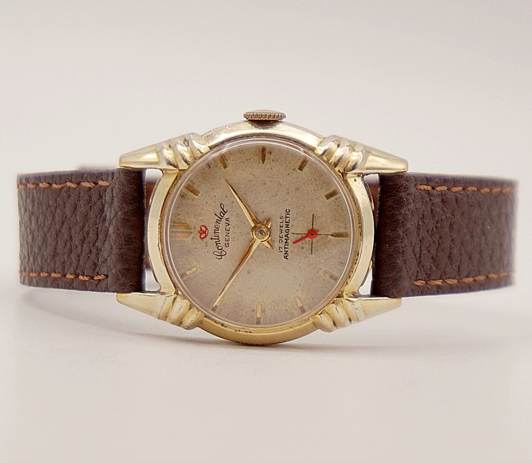 นาฬิกาเก่า CONTINENTAL ไขลานสองเข็มครึ่ง