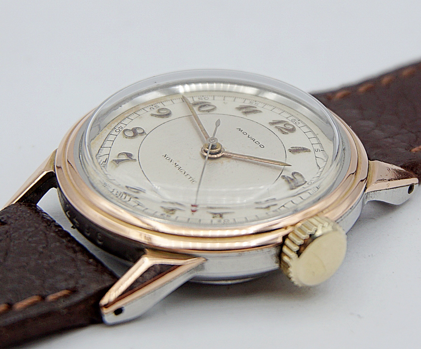 นาฬิกาเก่า MOVADO ไขลาน