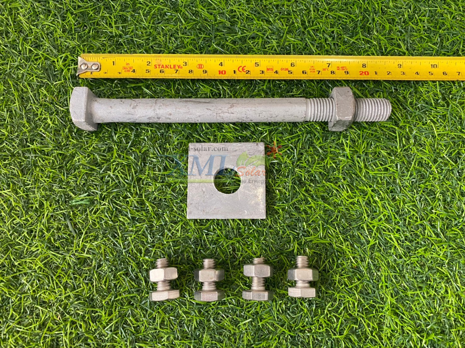 น๊อตยึดเสาไฟฟ้าปูน 8 นิ้ว + เเถม ฟรี น็อตเล็ก 4 ตัว