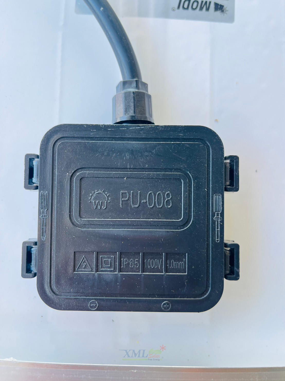 โคมไฟถนนโซล่าเซลล์ 1000W รุ่น MD-SLT30-1000W (แสง : ขาว)