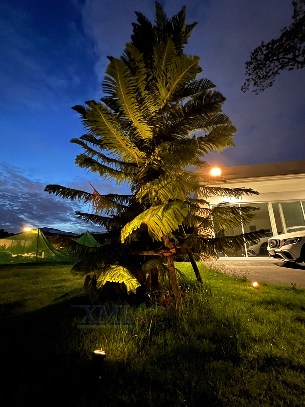 สปอร์ตไลท์ปักสนามโซล่าเซลล์ รุ่น SSL-001