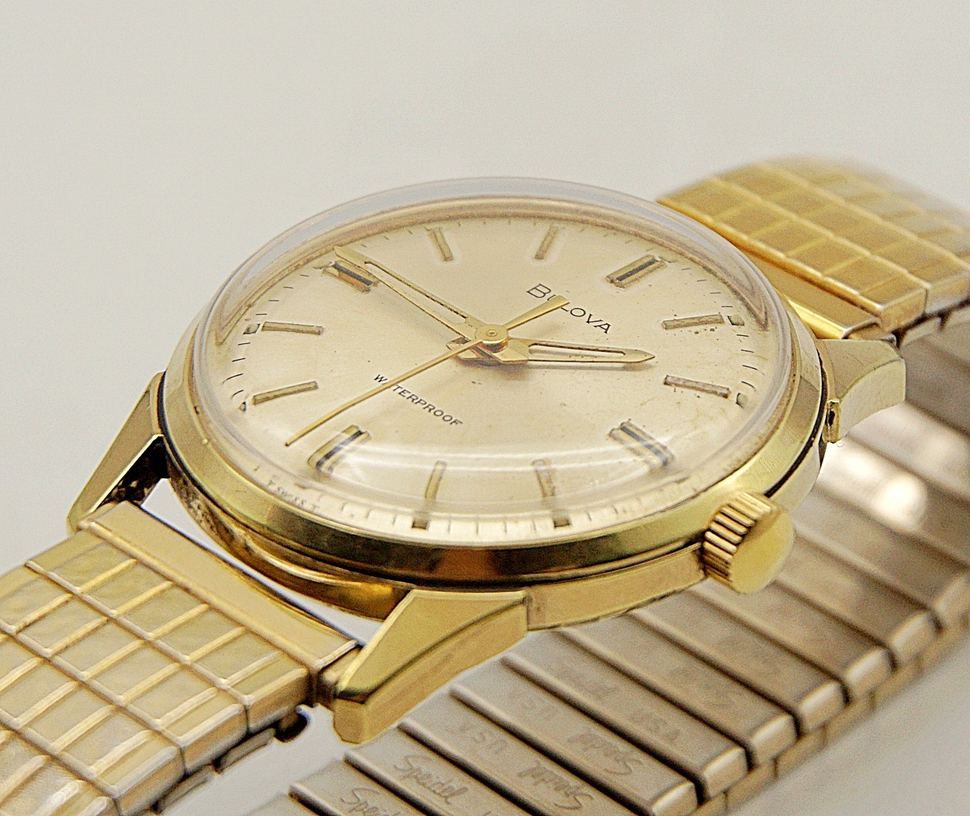 นาฬิกาเก่า BULOVA ไขลาน