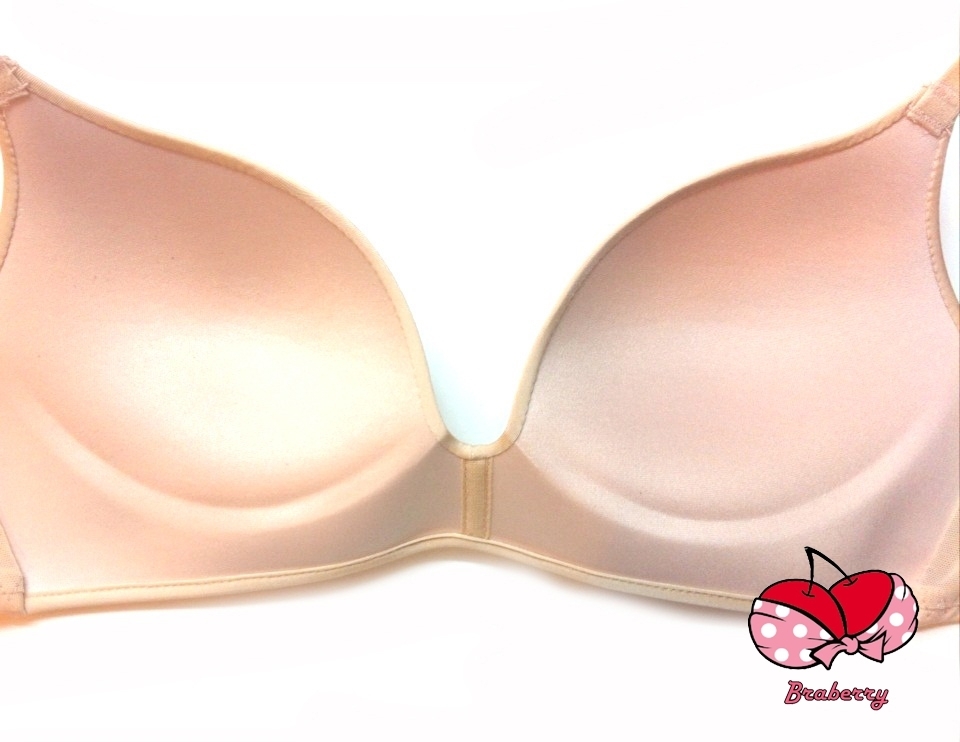 ยูนิโคล่บรา บราไร้โครงเนื้อนุ่มบางเบา ใส่สบาย กระชับเรียบเนียน มี 7 สี Size 32,34,36,38 ราคาส่ง 3 ชิ้นคละแบบได้ ตัวละ 300 บาท