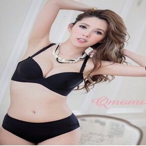 บราสายไขว้หลังลูกไม้ เป็นงานไร้ตะเข็บ ด้านหลังเป็นสายลูกไม้ size 32 34 ราคาส่ง 3 ชิ้น คละแบบได้ราคาส่ง 350 บาท