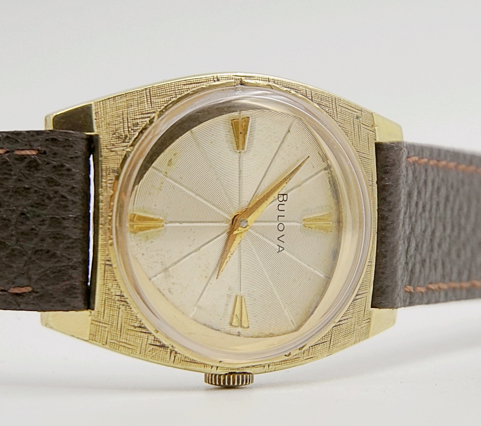 นาฬิกาเก่า BULOVA ไขลาน