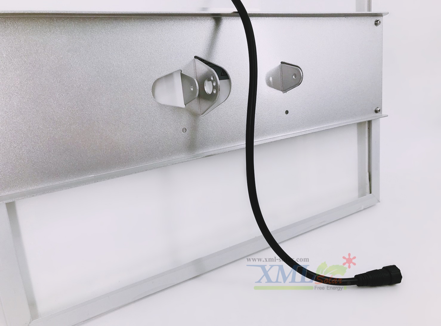 โคมไฟถนนโซล่าเซลล์อัจฉริยะ + ลำโพงฟังเพลง ทรง Butterfly รุ่น 40 watt Monocrystalline (แสง : ขาว)