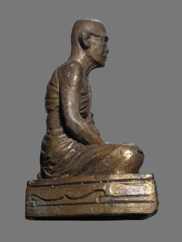 พระบูชา ครูบาอินทร์คำ วัดพระพุทธเจดีย์ 9 ยอด หน้าตัก 1.5 นิ้ว