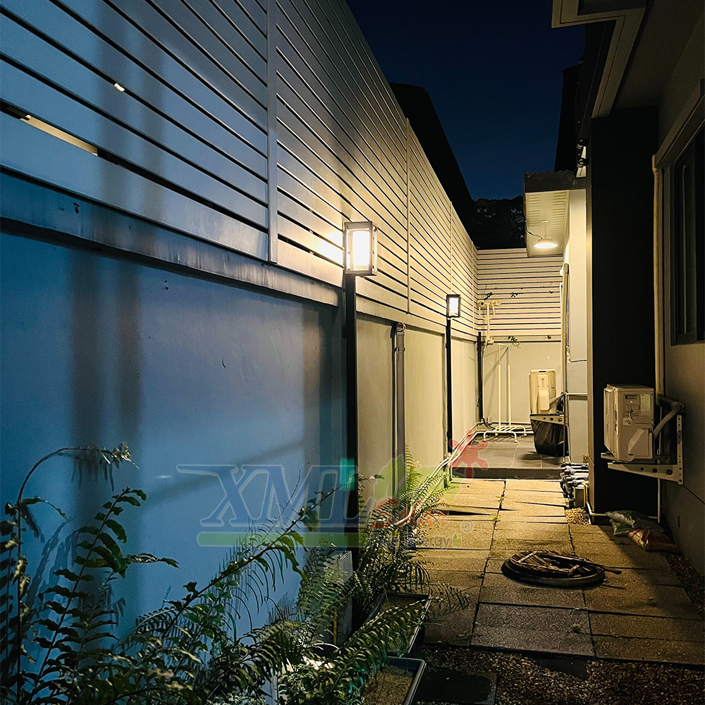 โคมไฟติดผนังโซล่าเซลล์ รุ่น TB-284 (เปิดได้ 3 แสง)