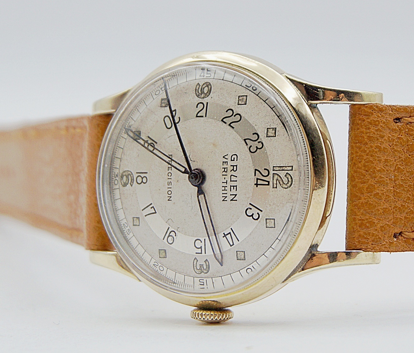 นาฬิกาเก่า GRUEN PAN AM ไขลาน