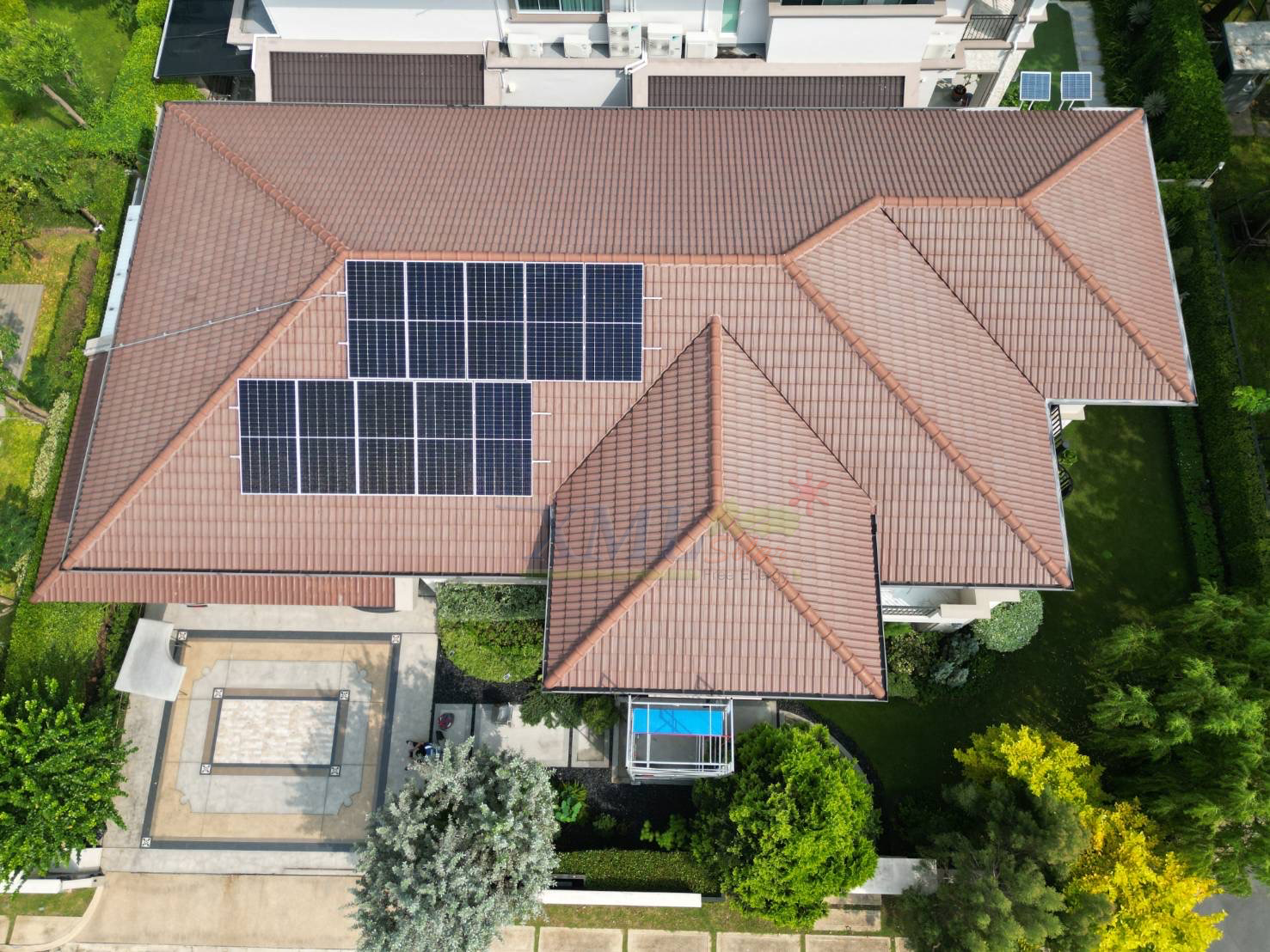 ระบบโซล่าเซลล์ติดหลังคา Enphase Solar Rooftop ขนาด 5.04 KW (ON-GRID) 3 Phase พร้อมติดตั้ง